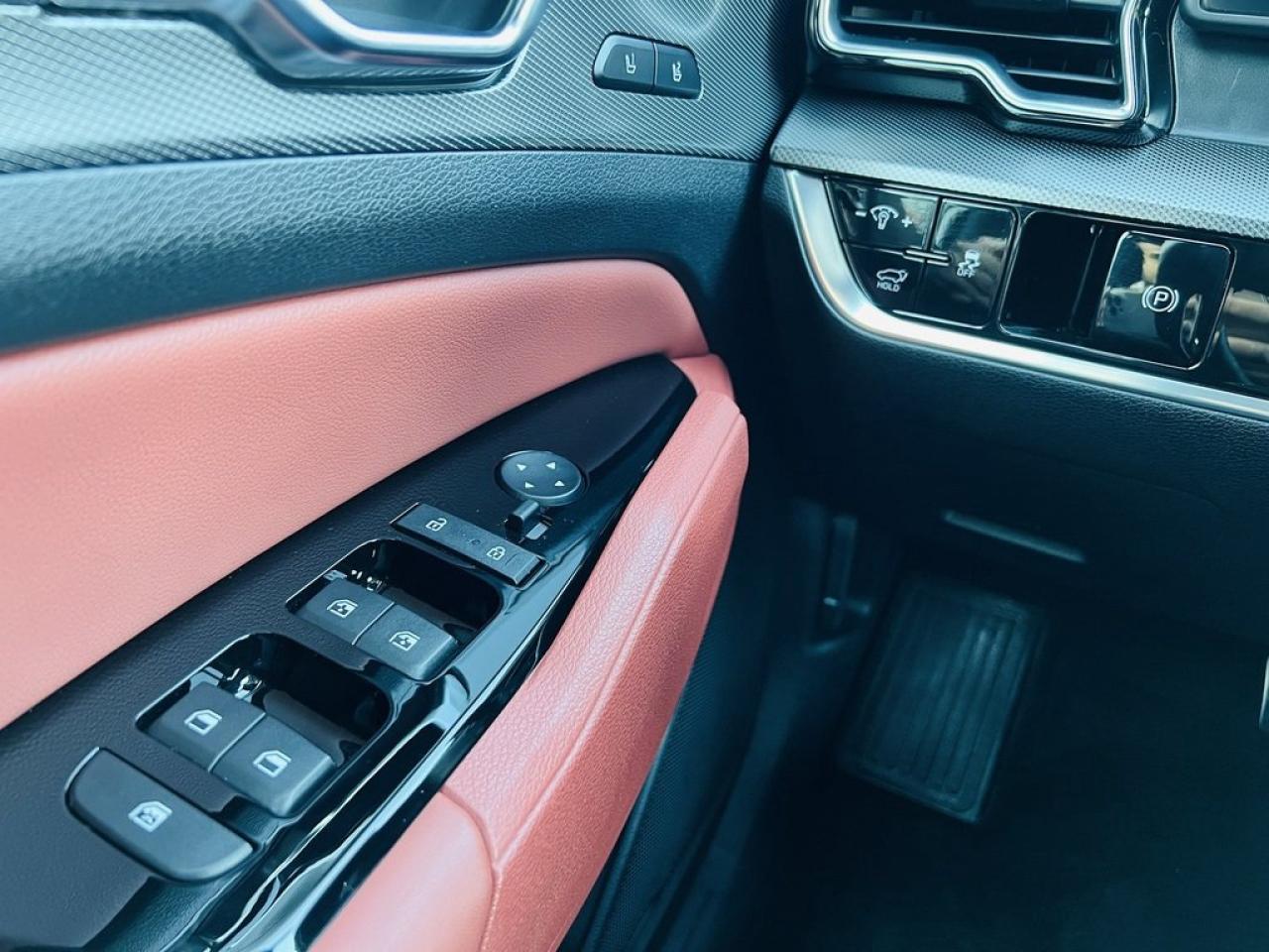 2024 Kia Sportage EX Premium Photo