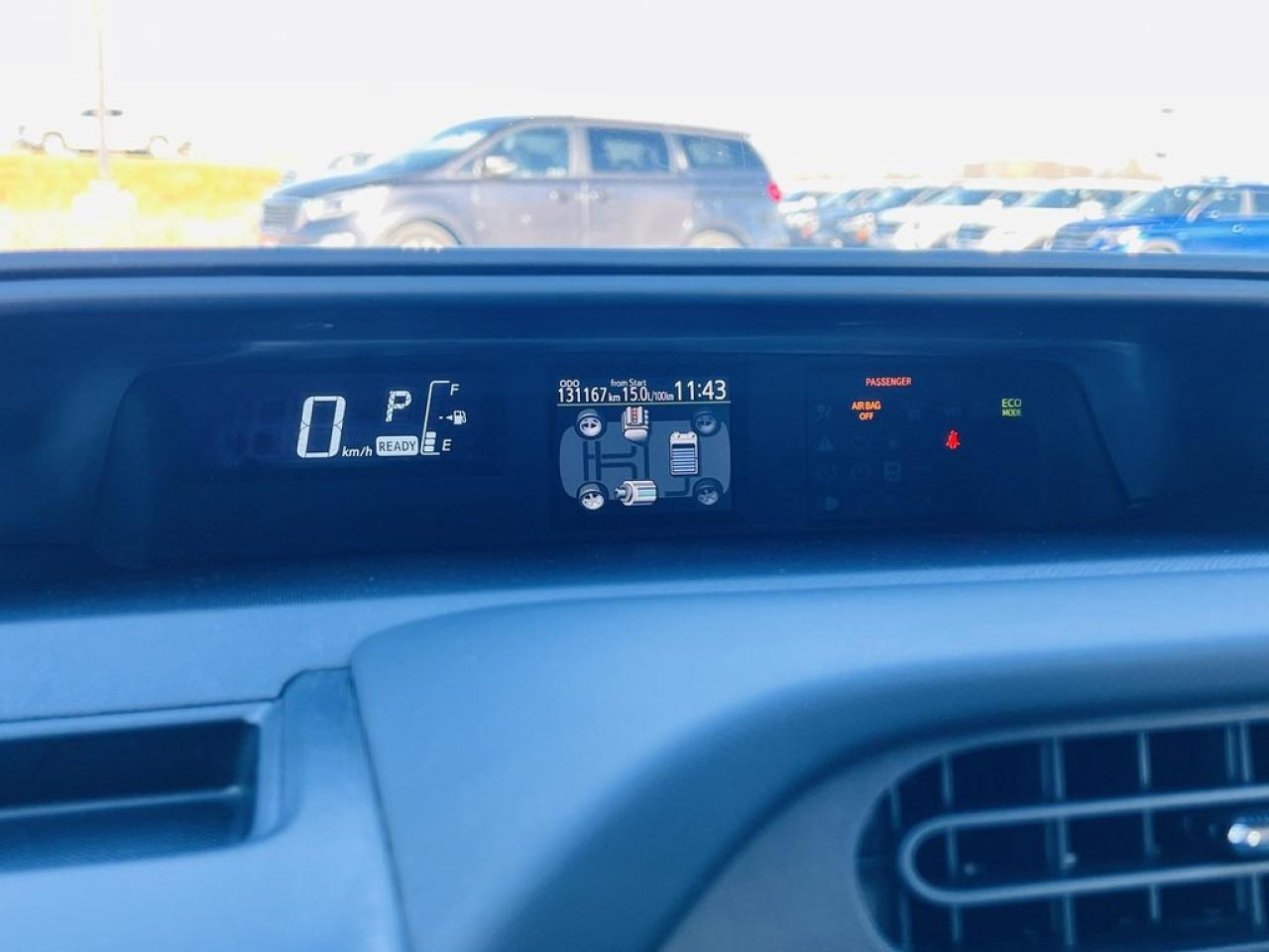 2015 Toyota Prius c Technology Photo