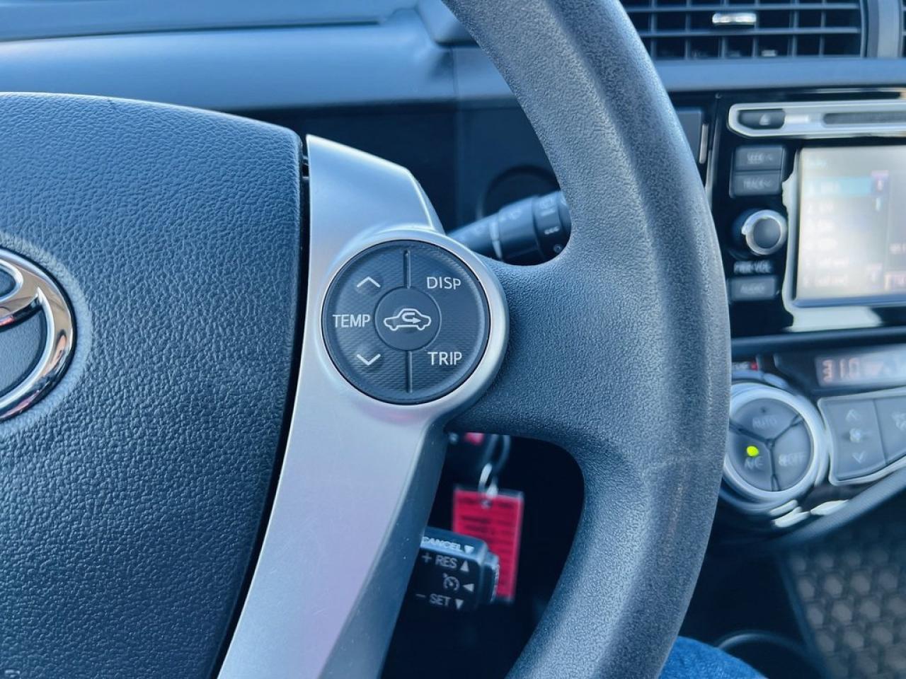 2015 Toyota Prius c Technology Photo