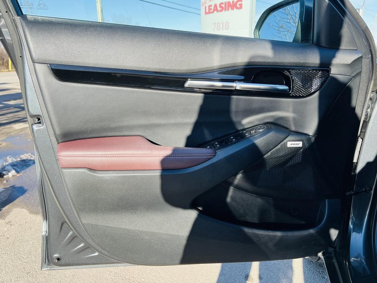 2023 Kia Seltos SX Turbo Photo