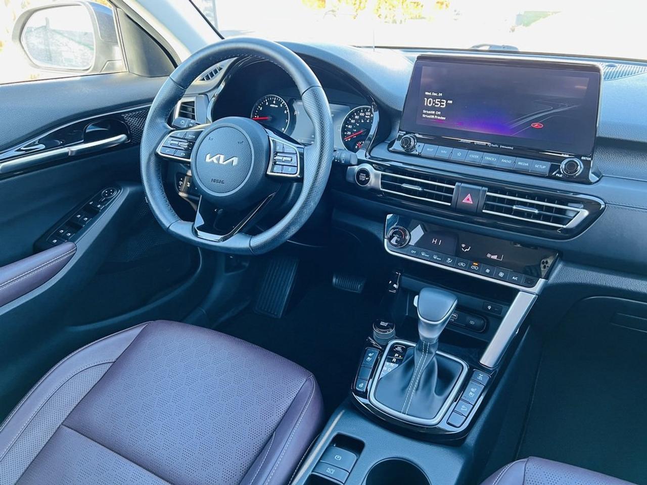 2023 Kia Seltos SX Turbo Photo