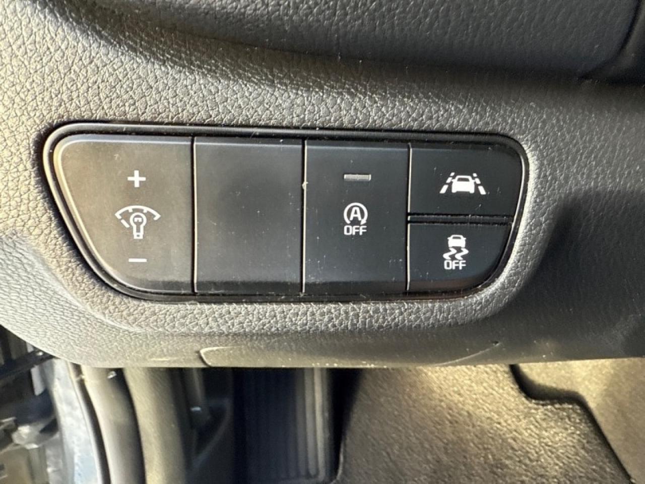 2023 Kia Seltos EX  Sunroof - $192 B/W - Low Mileage Photo