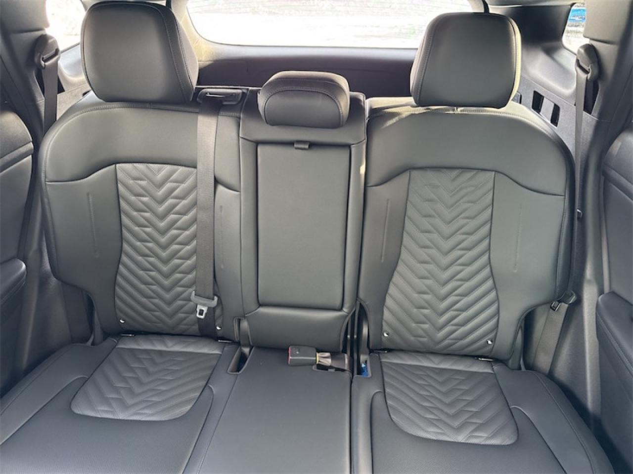 2026 Kia Sportage X-LINE LIMITED  Panoramic Sunroof Photo