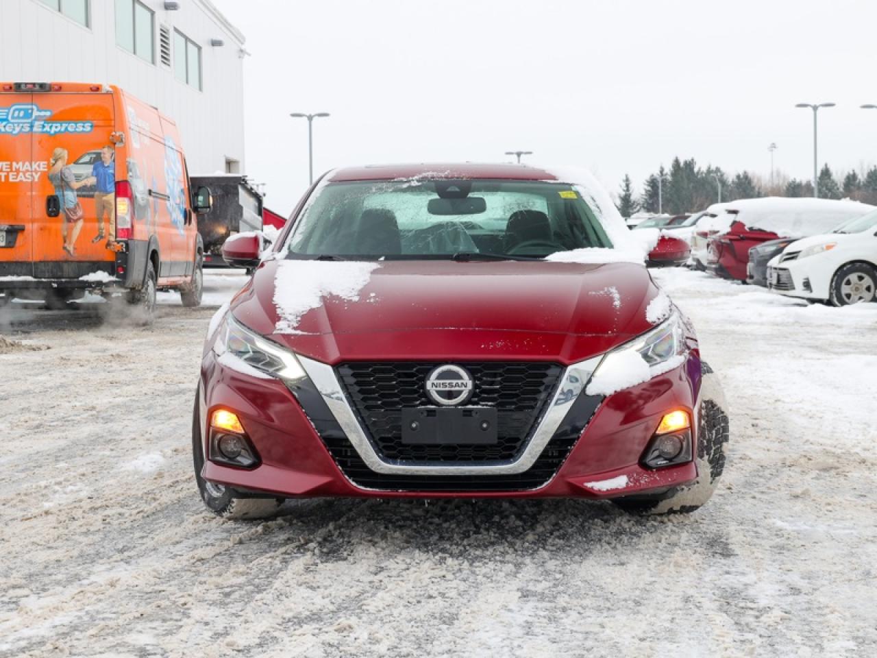 2019 Nissan Altima Platinum  - Sunroof -  Heated Seats - $196 B/W Photo