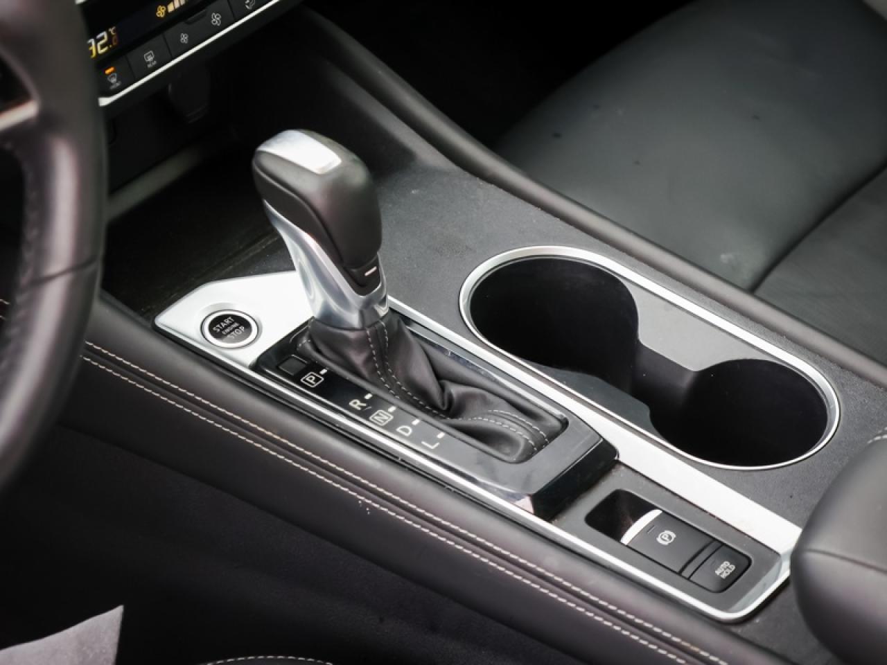 2019 Nissan Altima Platinum  - Sunroof -  Heated Seats - $196 B/W Photo