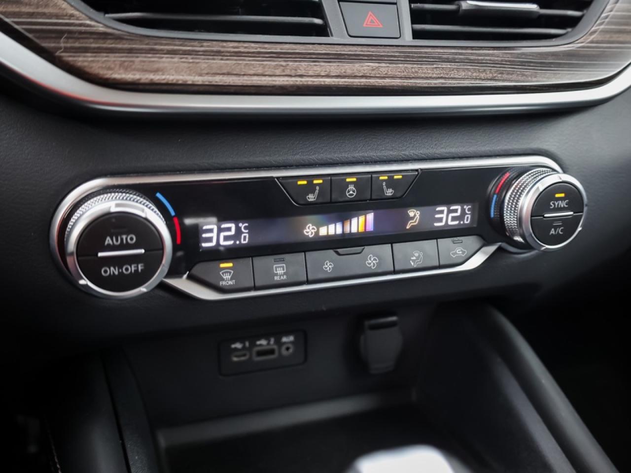 2019 Nissan Altima Platinum  - Sunroof -  Heated Seats - $196 B/W Photo