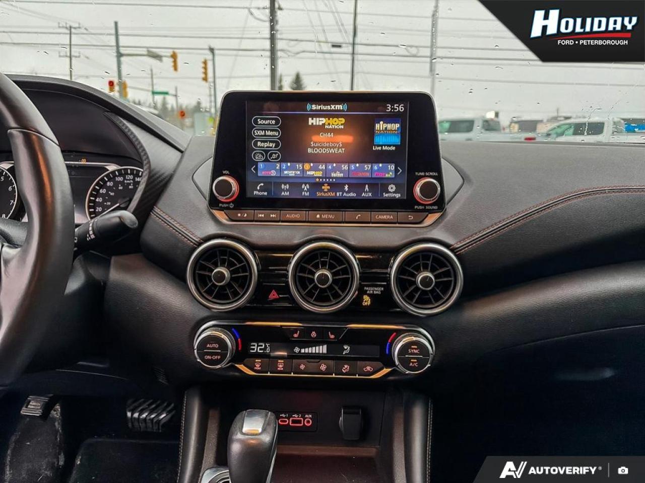 2022 Nissan Sentra SR Photo