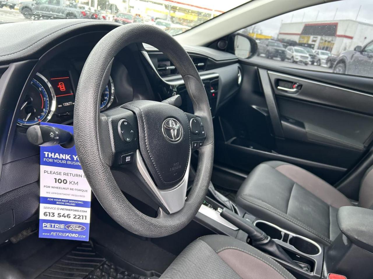 2019 Toyota Corolla LE Photo