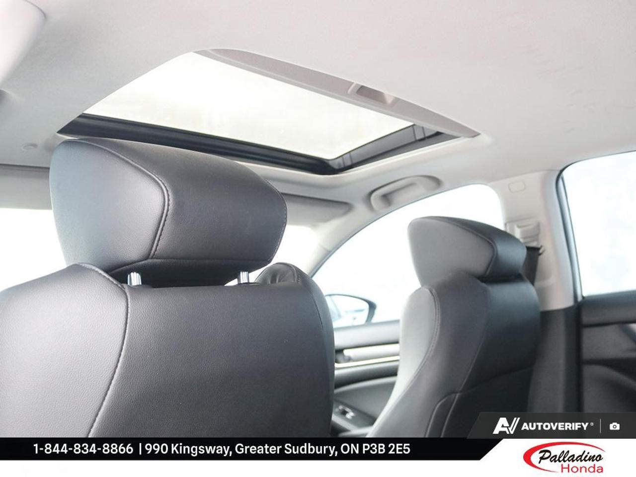 2019 Honda Accord Sedan TOURING 2.0 Photo