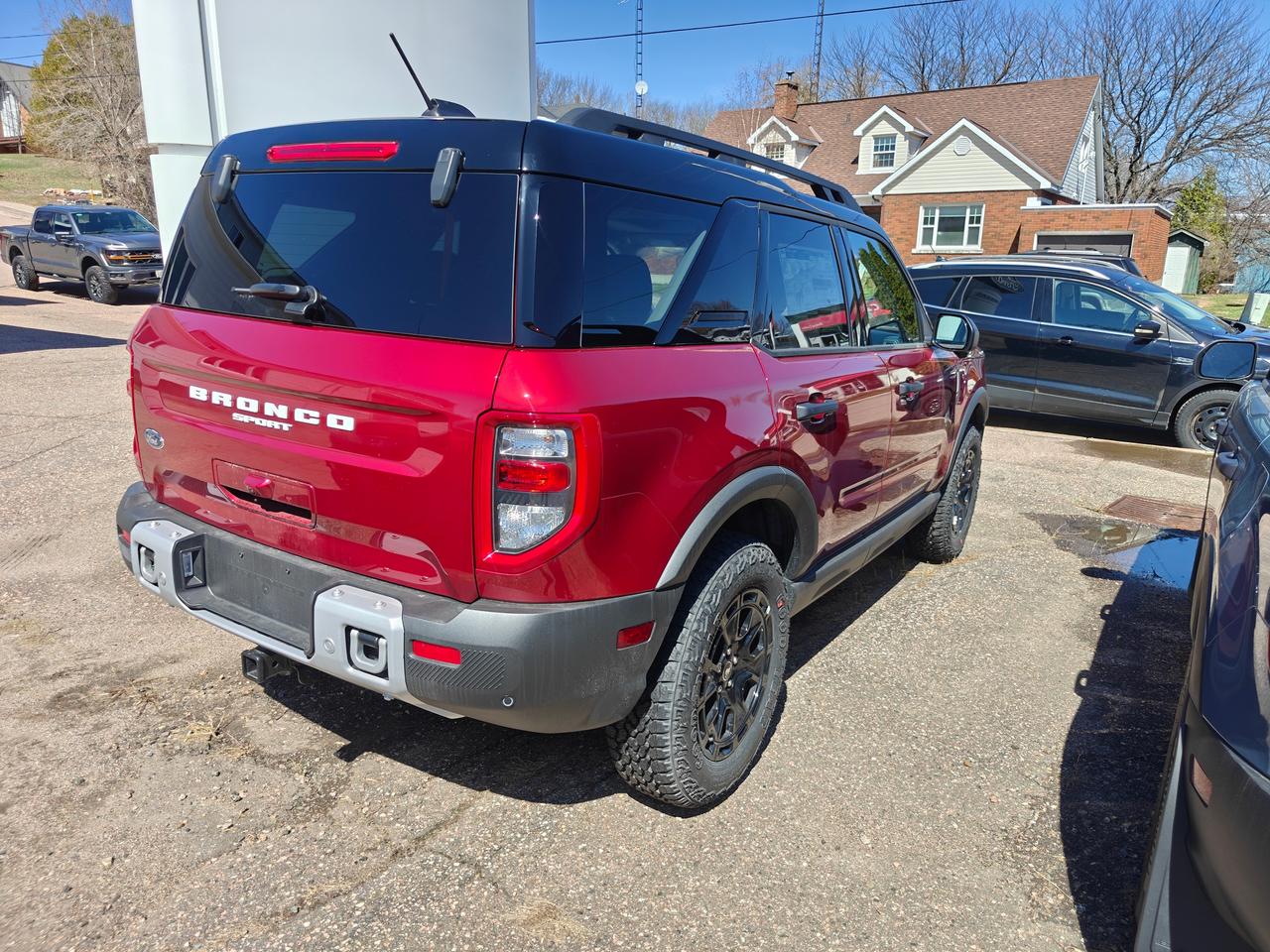 2025 Ford Bronco Sport Outer Banks Photo2
