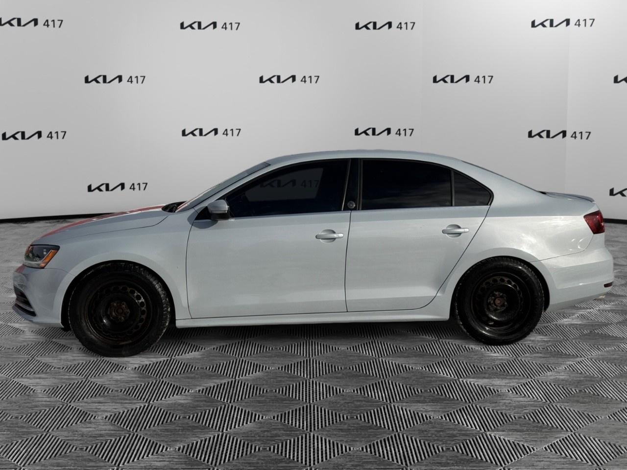 2017 Volkswagen Jetta Sedan 4DR 1.4 TSI AUTO WOLFSBURG EDITION Photo