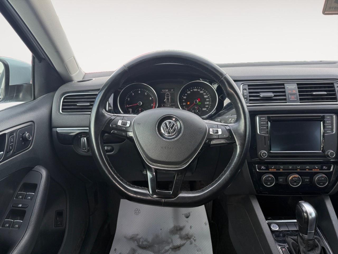 2017 Volkswagen Jetta Sedan 4DR 1.4 TSI AUTO WOLFSBURG EDITION Photo