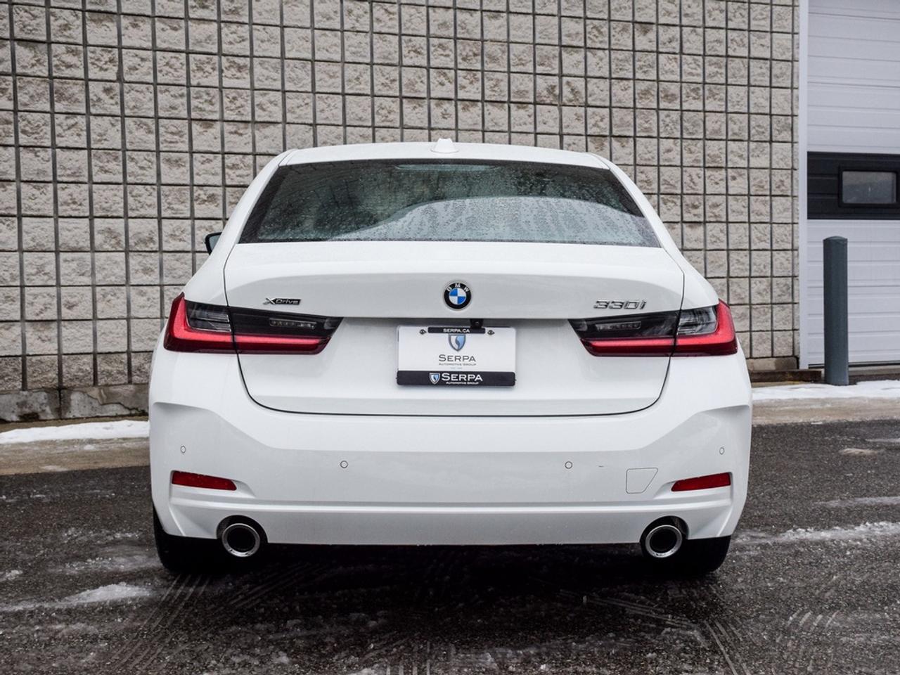 2024 BMW 330 i xDrive Photo4