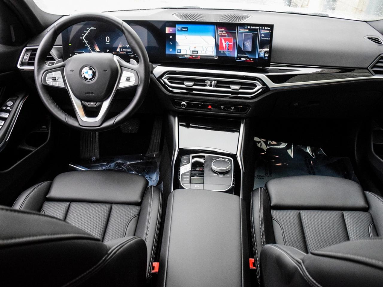 2024 BMW 330 i xDrive Photo