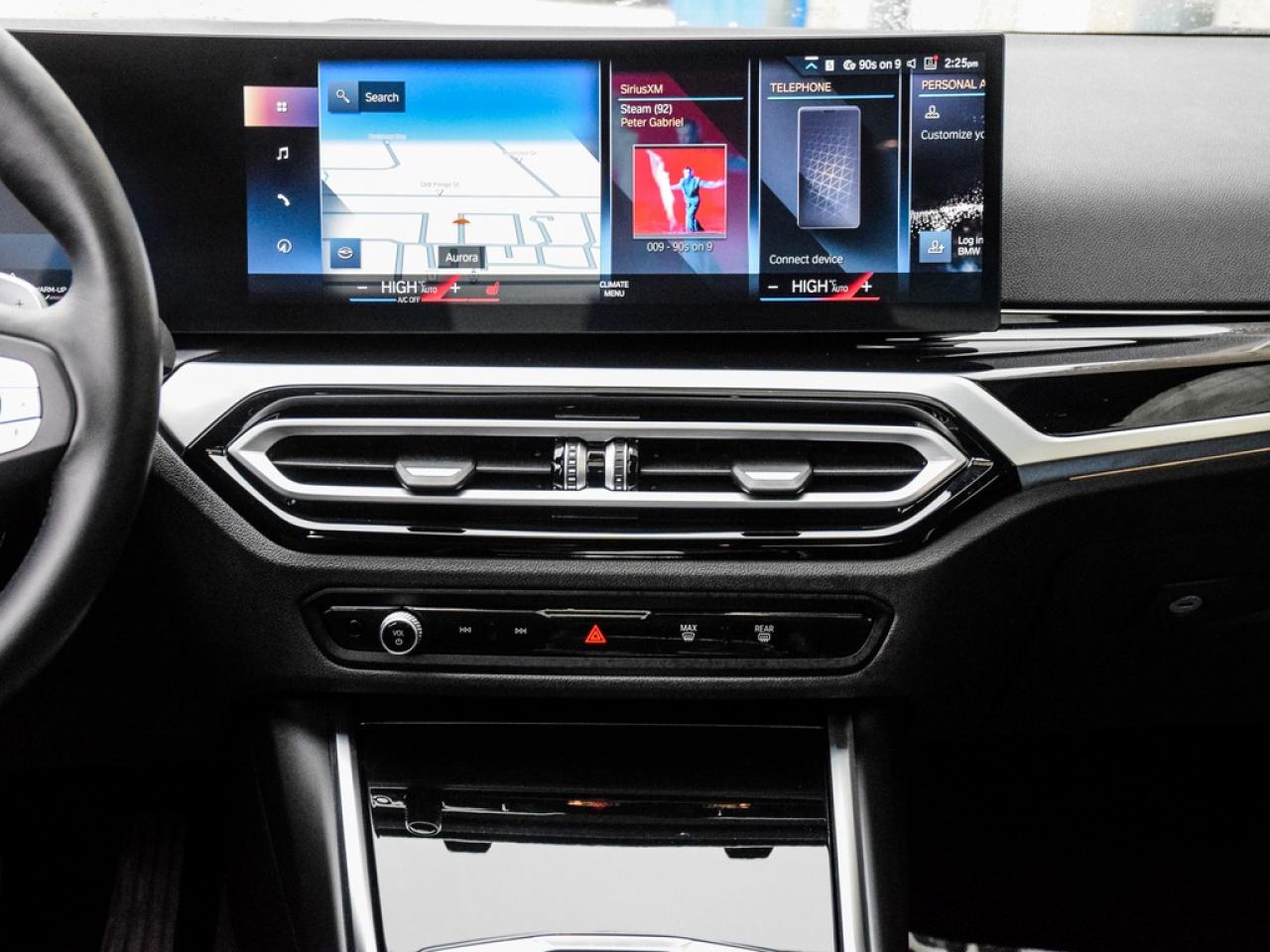 2024 BMW 330 i xDrive Photo