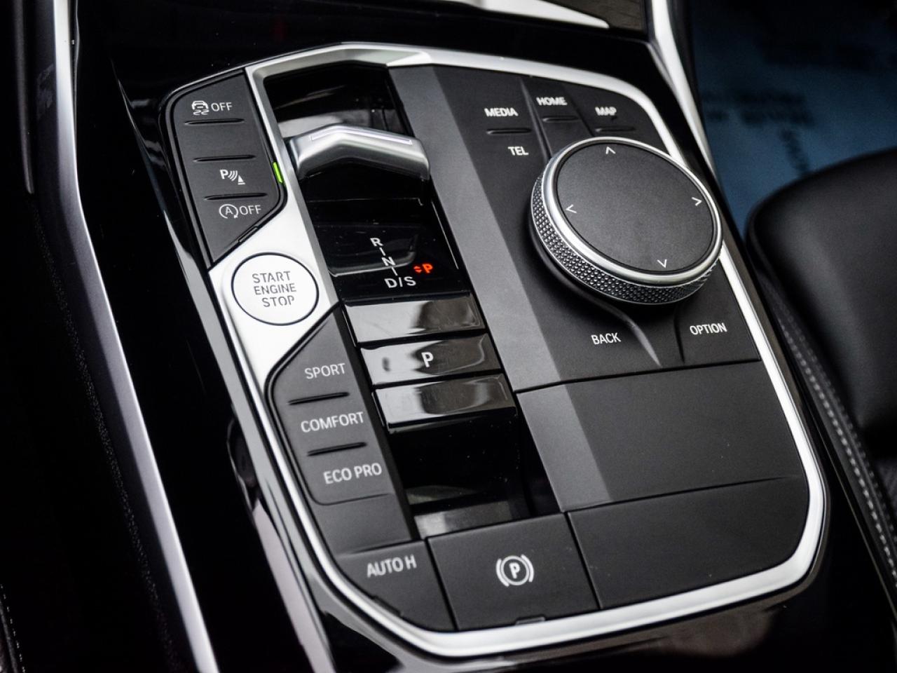 2024 BMW 330 i xDrive Photo