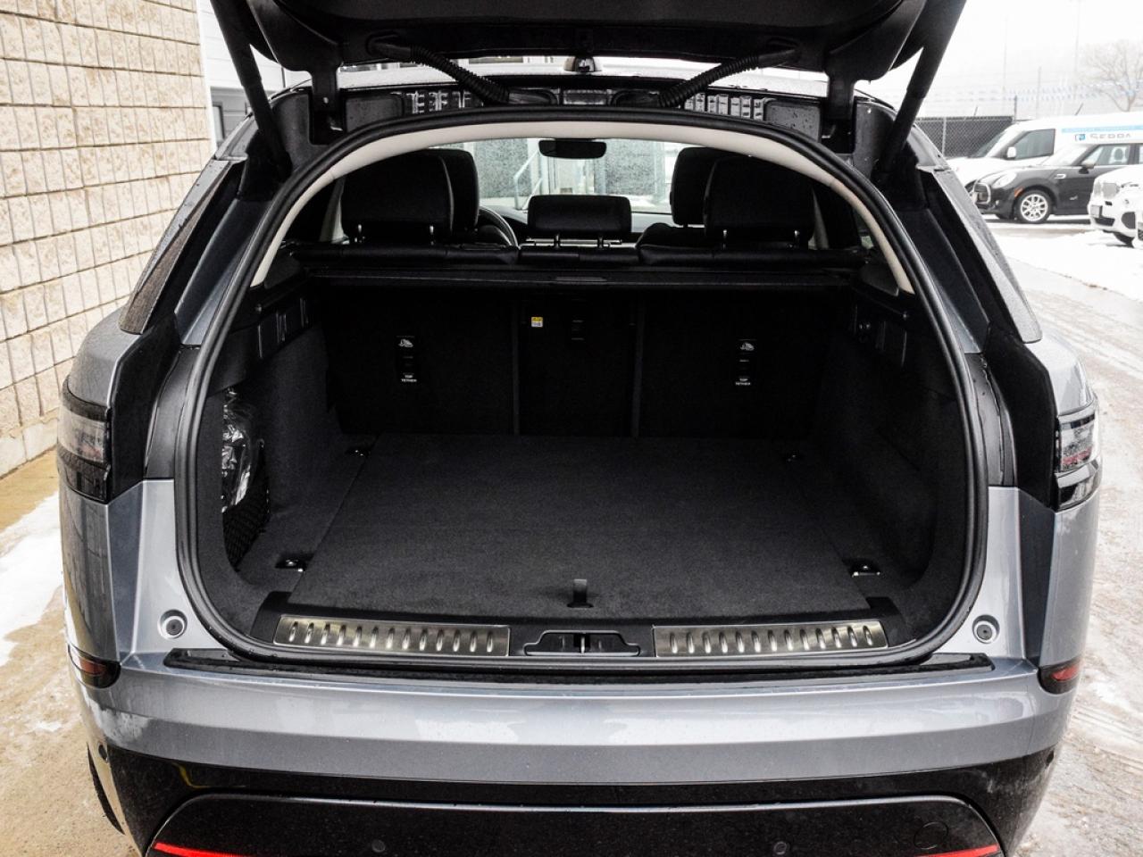 2025 Land Rover Range Rover Velar P250 Dynamic SE Photo