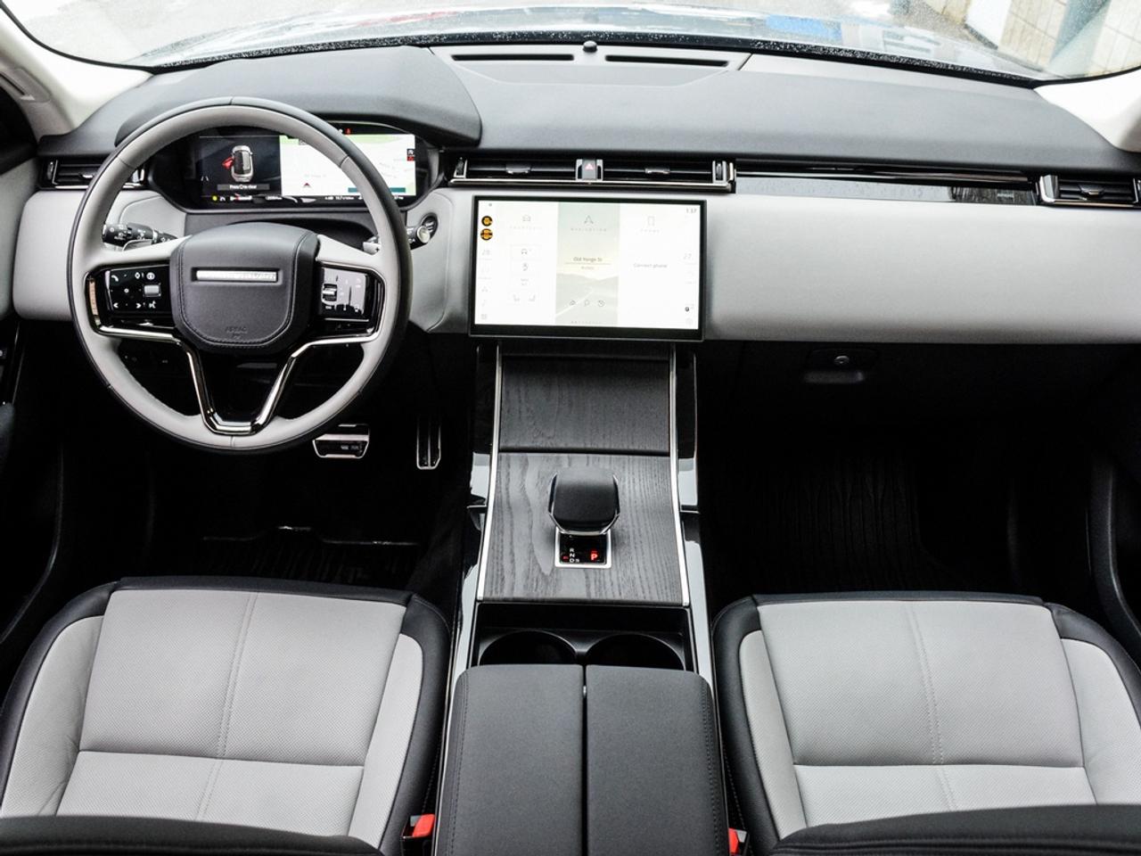 2025 Land Rover Range Rover Velar P250 Dynamic SE Photo