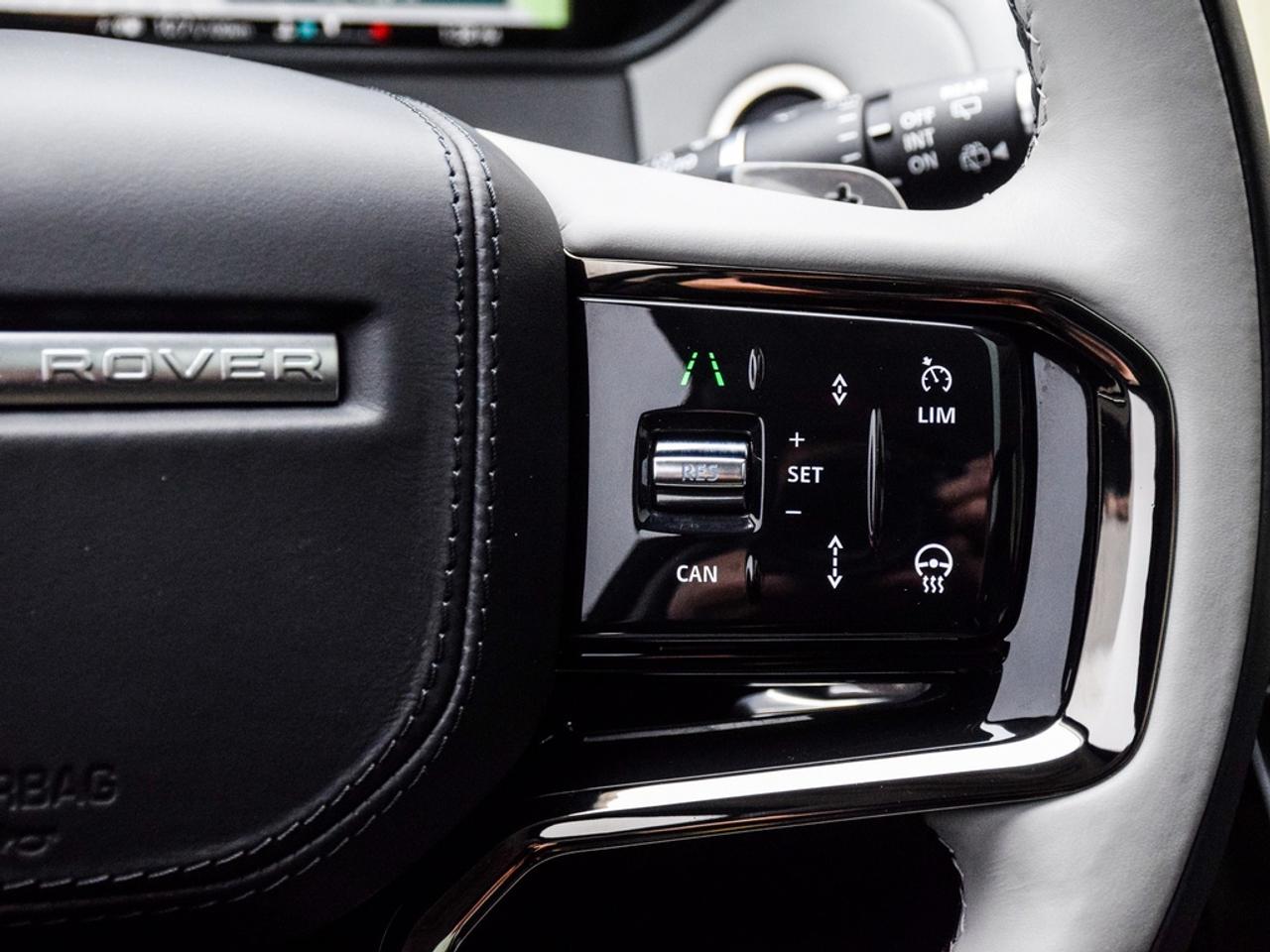 2025 Land Rover Range Rover Velar P250 Dynamic SE Photo