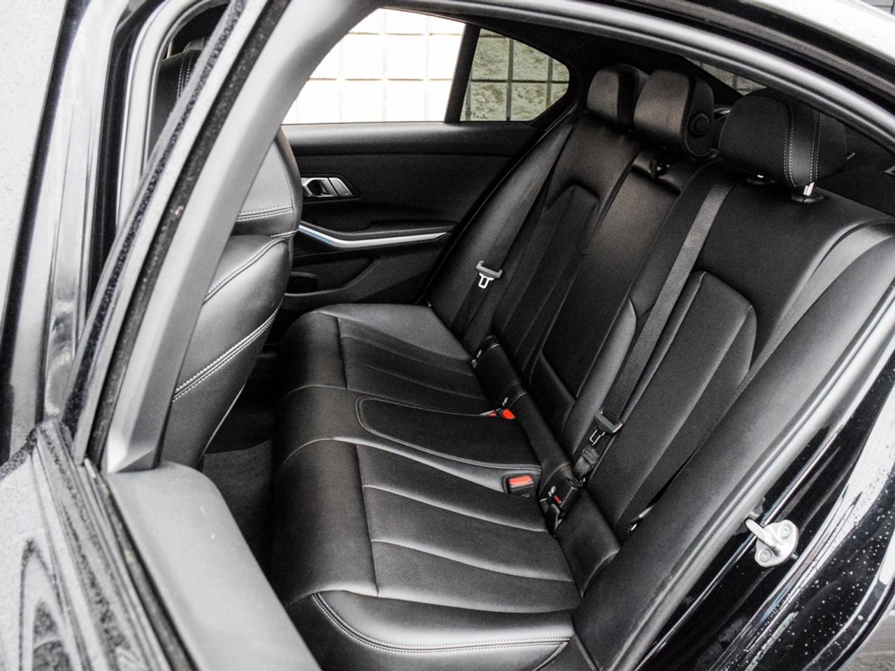 2024 BMW 330 i xDrive Photo