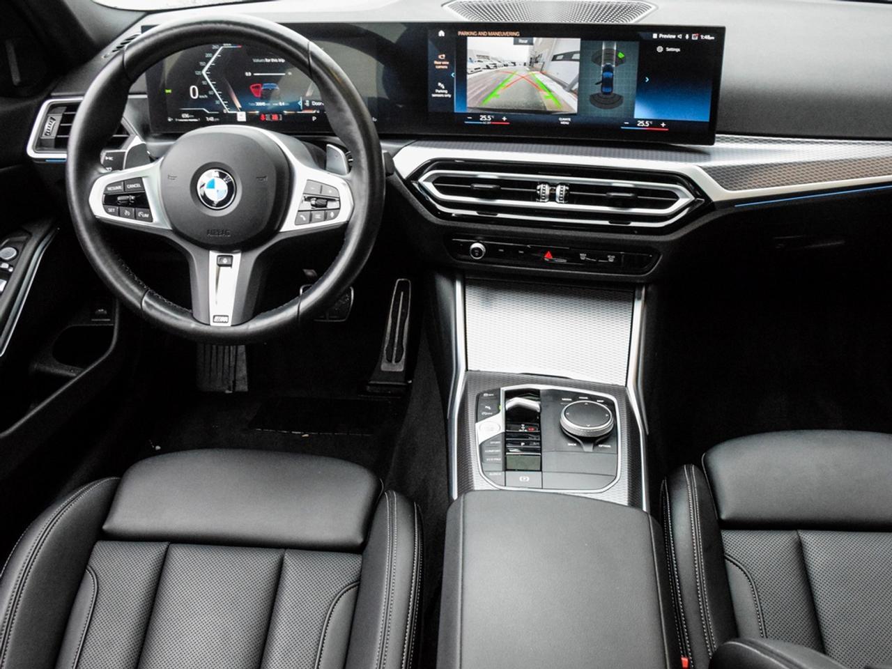 2024 BMW 330 i xDrive Photo