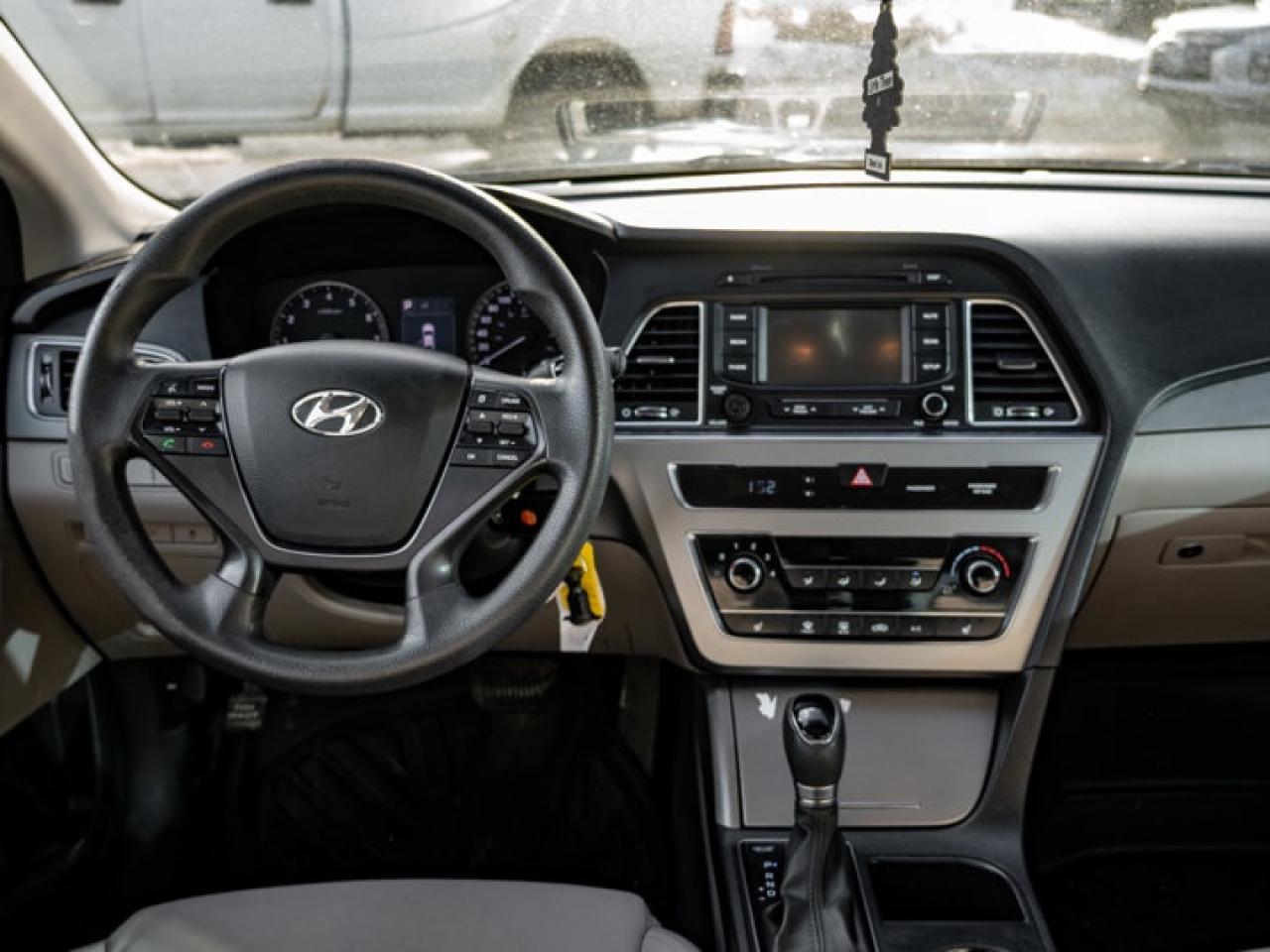 2015 Hyundai Sonata 2.4L GL Photo