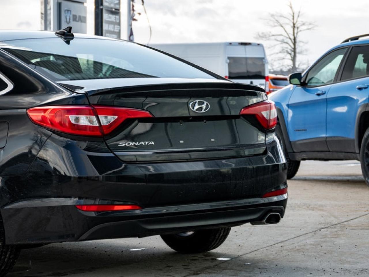 2015 Hyundai Sonata 2.4L GL Photo