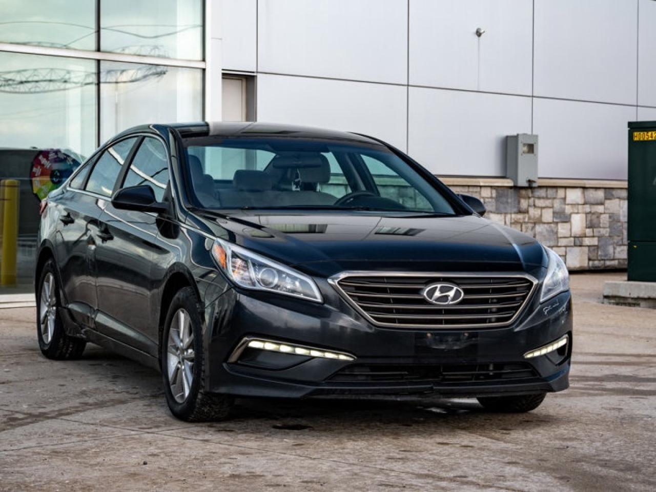 2015 Hyundai Sonata 2.4L GL Photo