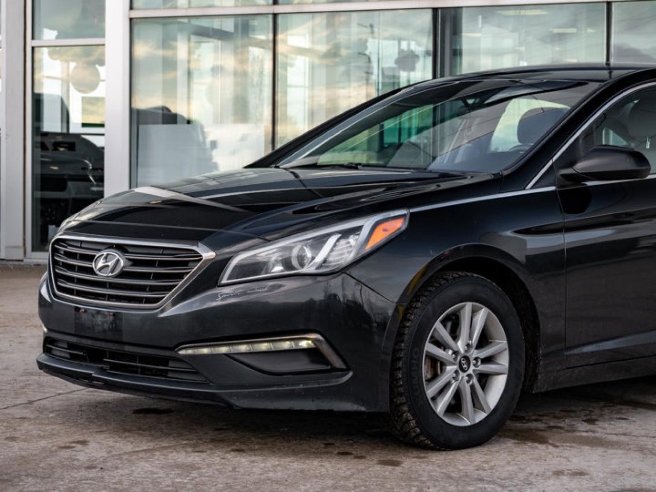 2015 Hyundai Sonata 2.4L GL Photo