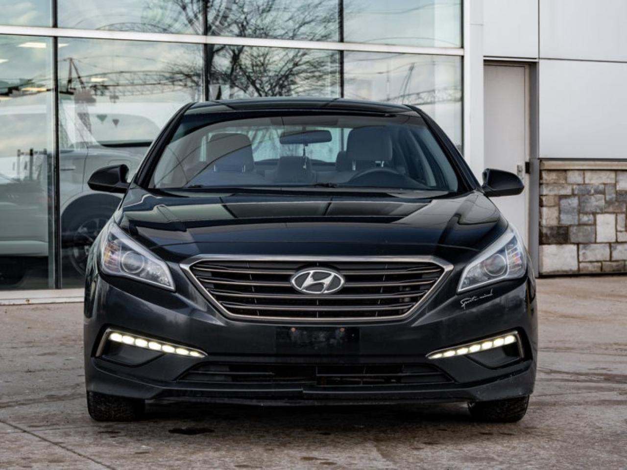 2015 Hyundai Sonata 2.4L GL Photo