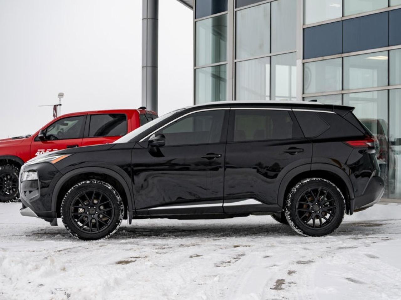 2023 Nissan Rogue Platinum Photo