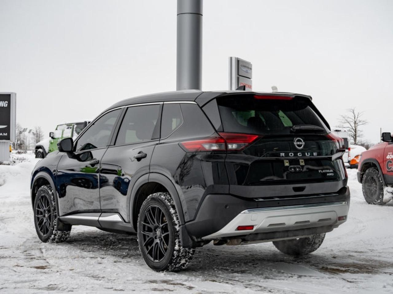 2023 Nissan Rogue Platinum Photo