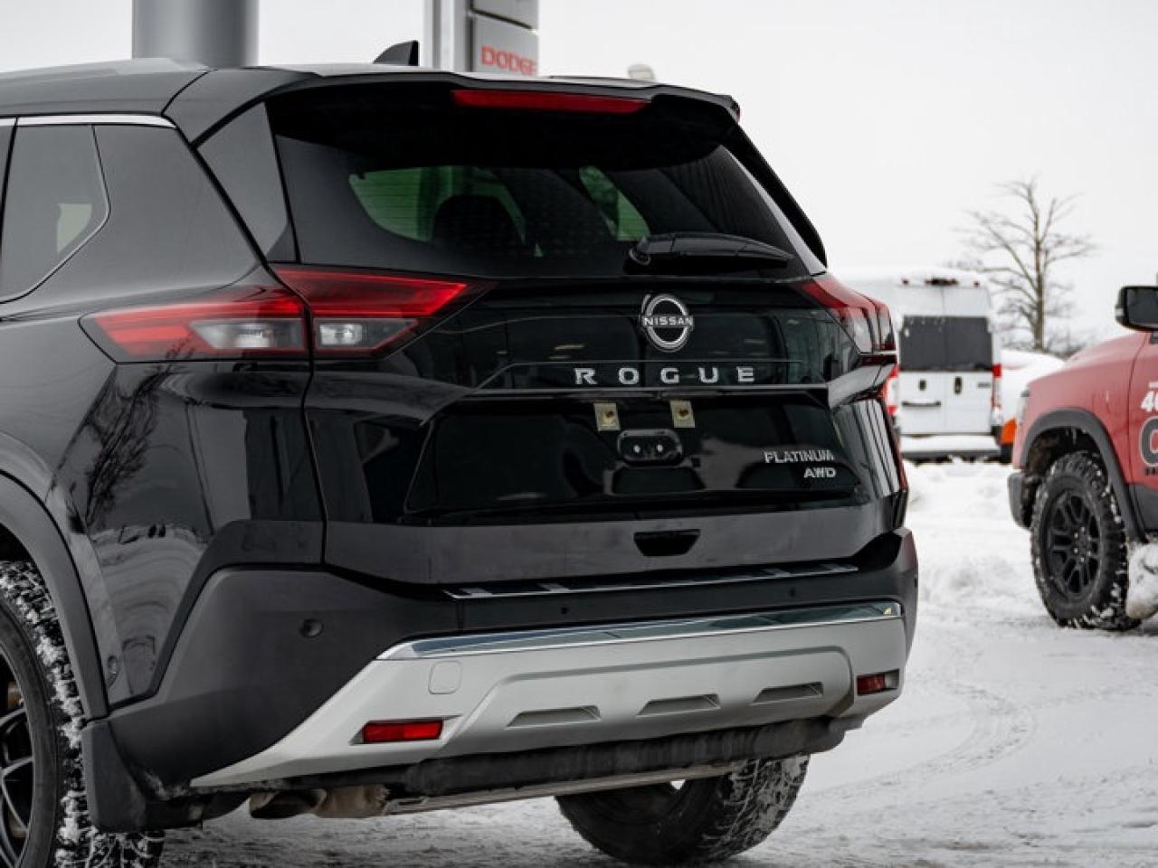 2023 Nissan Rogue Platinum Photo