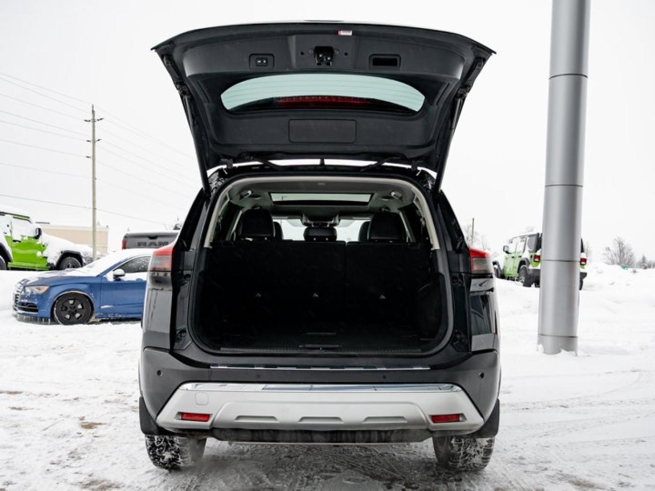 2023 Nissan Rogue Platinum Photo