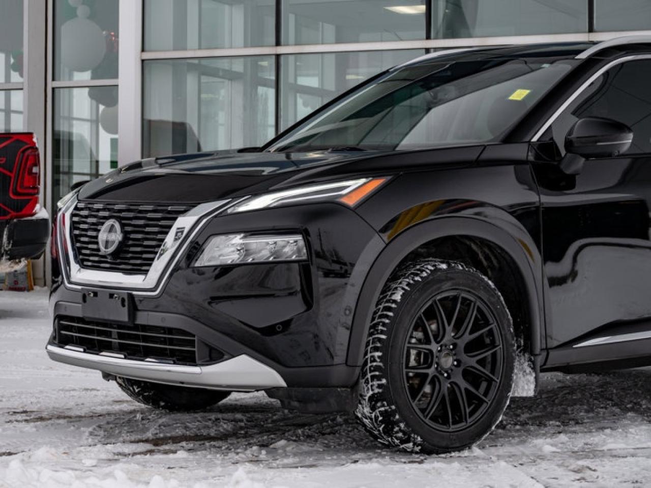 2023 Nissan Rogue Platinum Photo