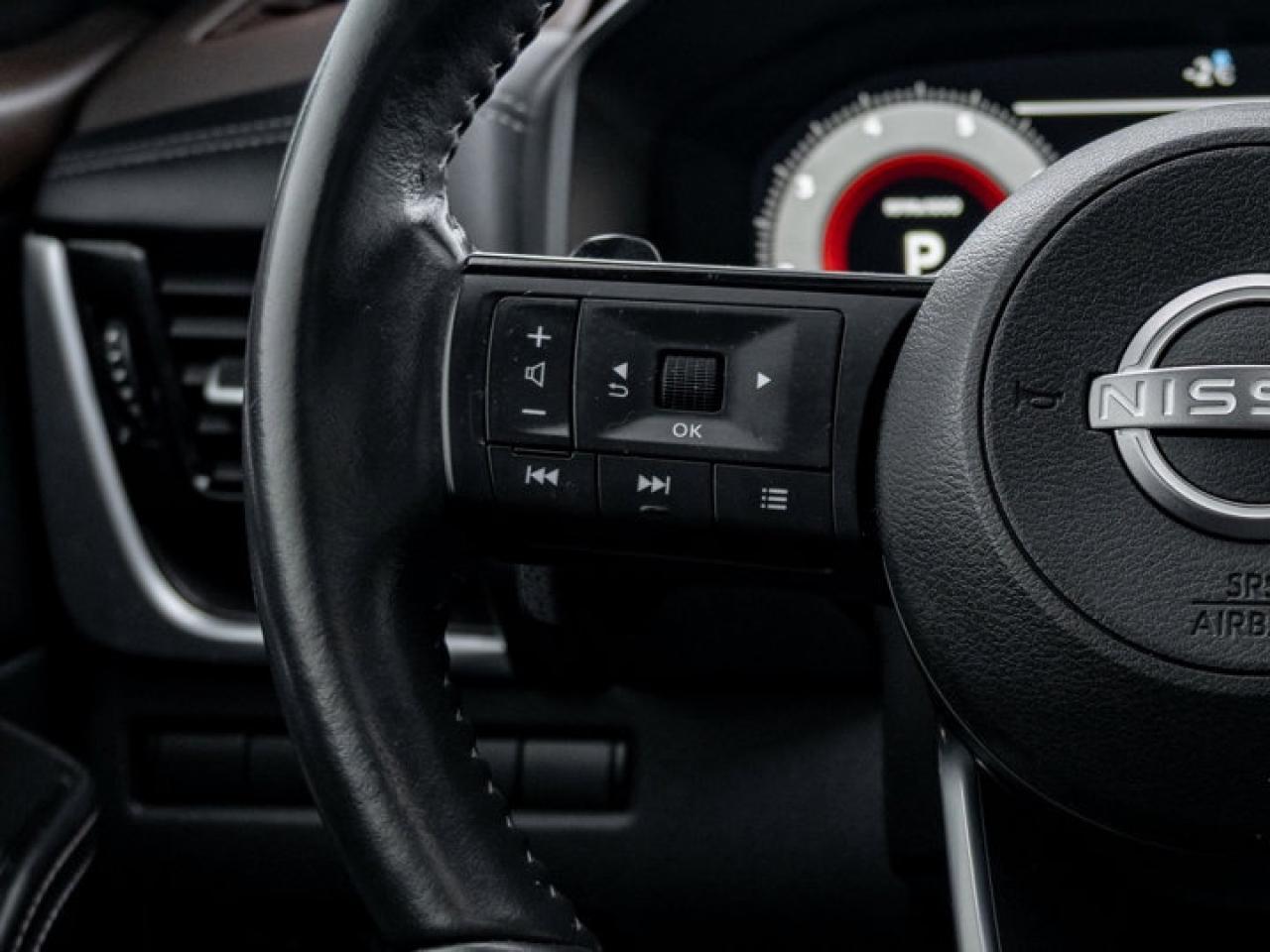 2023 Nissan Rogue Platinum Photo