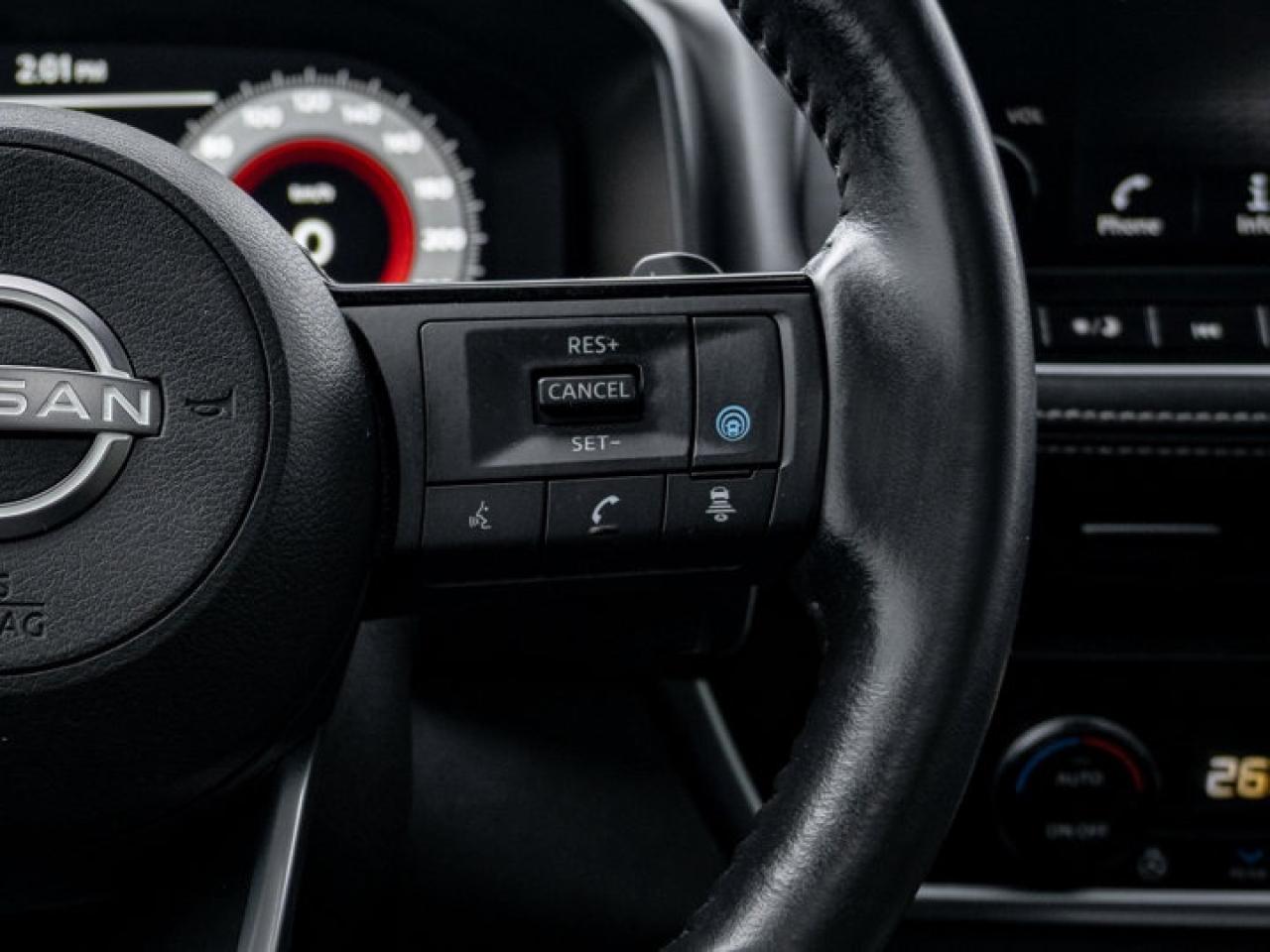 2023 Nissan Rogue Platinum Photo