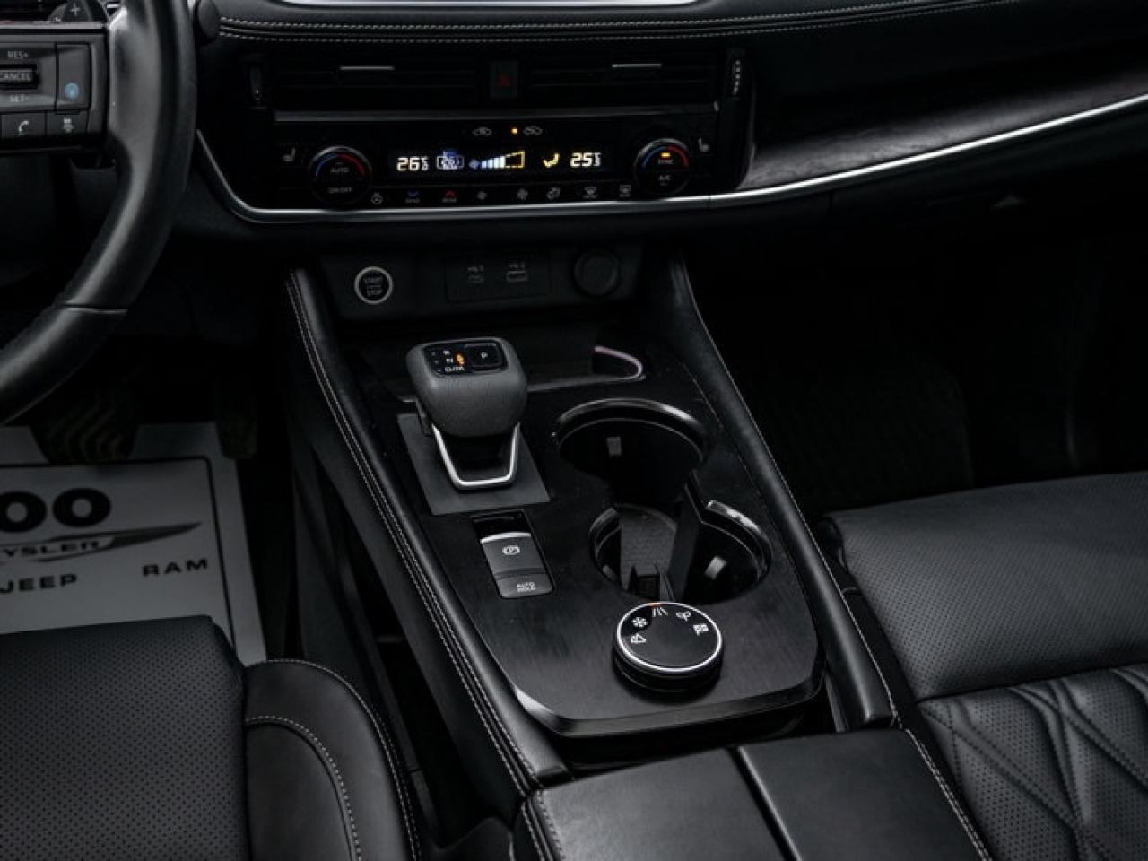 2023 Nissan Rogue Platinum Photo