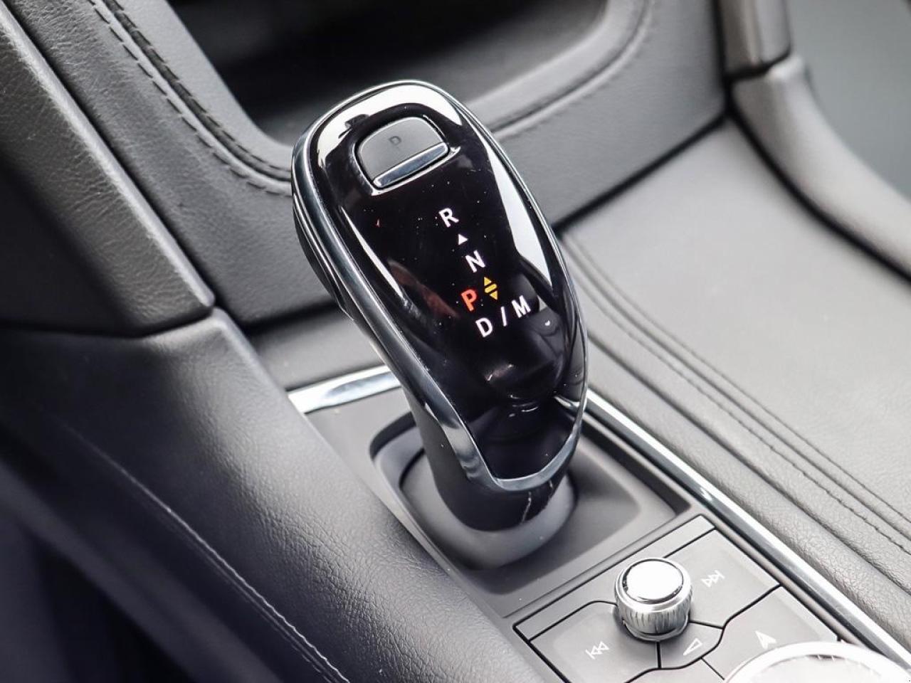 2024 Cadillac XT5 Sport  SPORT, AWD, SUNROOF, TECH PACKAGE Photo