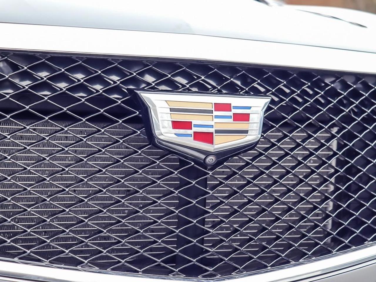2024 Cadillac XT5 Sport  SPORT, AWD, SUNROOF, TECH PACKAGE Photo