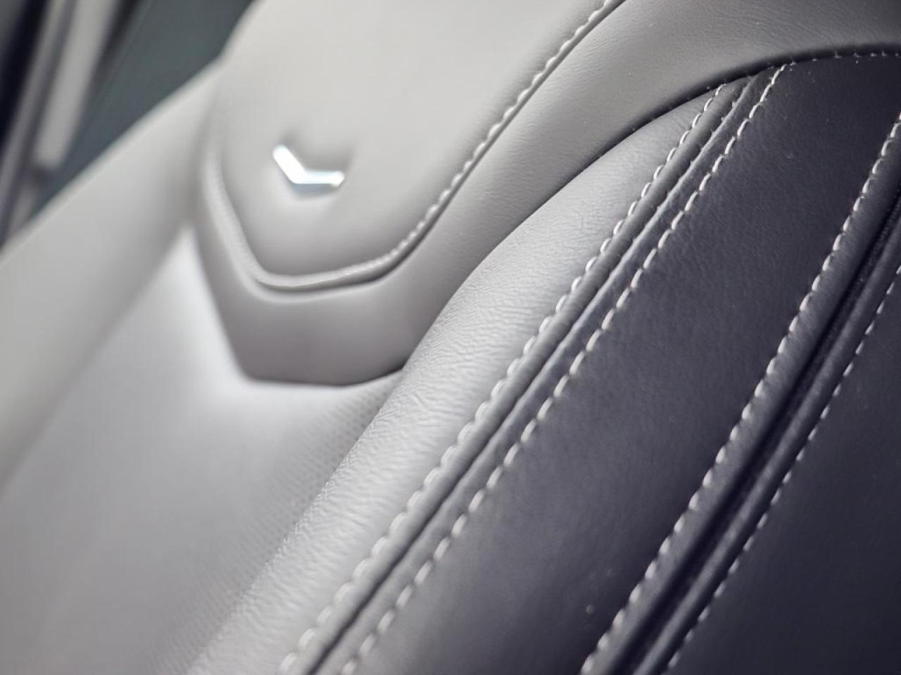 2024 Cadillac XT5 Sport  SPORT, AWD, SUNROOF, TECH PACKAGE Photo