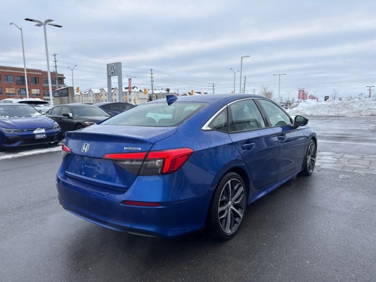 2022 Honda Civic Sedan Touring  - Leather Seats Photo