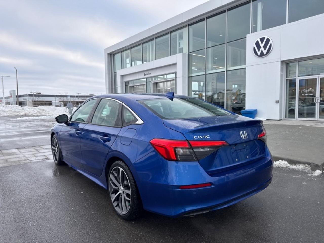 2022 Honda Civic Sedan Touring  - Leather Seats Photo