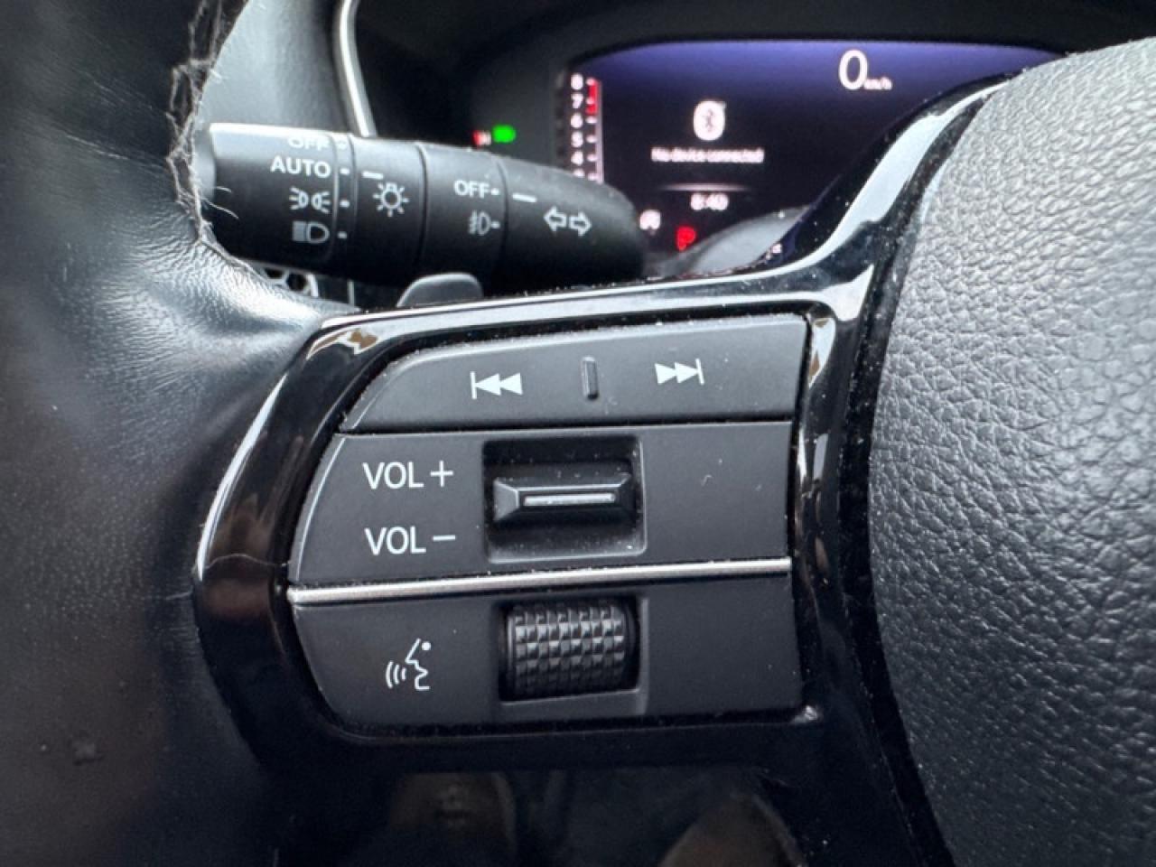 2022 Honda Civic Sedan Touring  - Leather Seats Photo