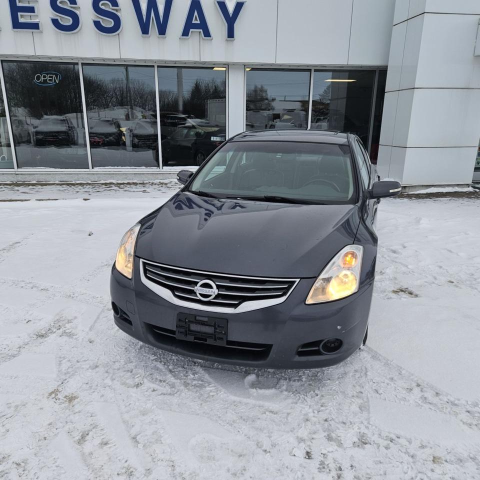 2011 Nissan Altima 2.5 SL, LEATHER, ROOF, AS TRADED Photo1