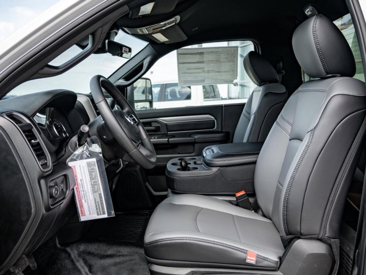 2026 RAM 3500 Chassis Tradesman Photo