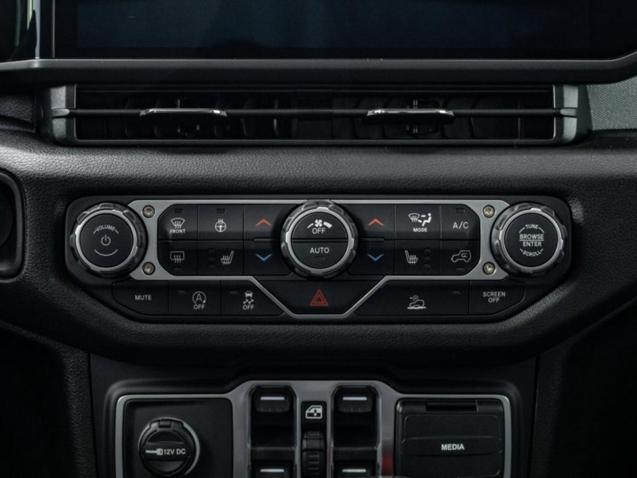 2026 Jeep Gladiator Willys Photo