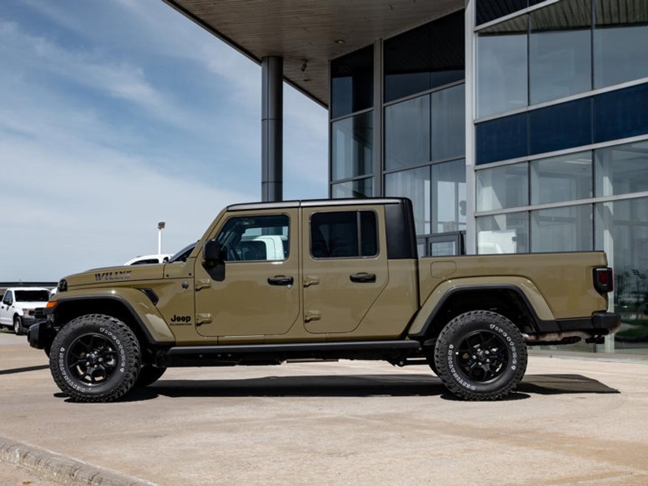 2026 Jeep Gladiator Willys Photo4