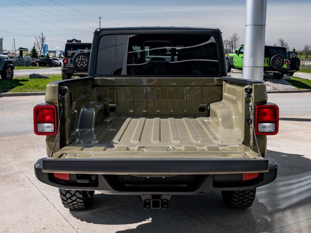 2026 Jeep Gladiator Willys Photo