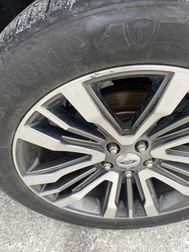 2016 Ford Explorer 4WD 4DR PLATINUM Photo